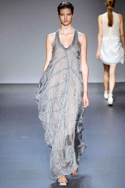 Look 35